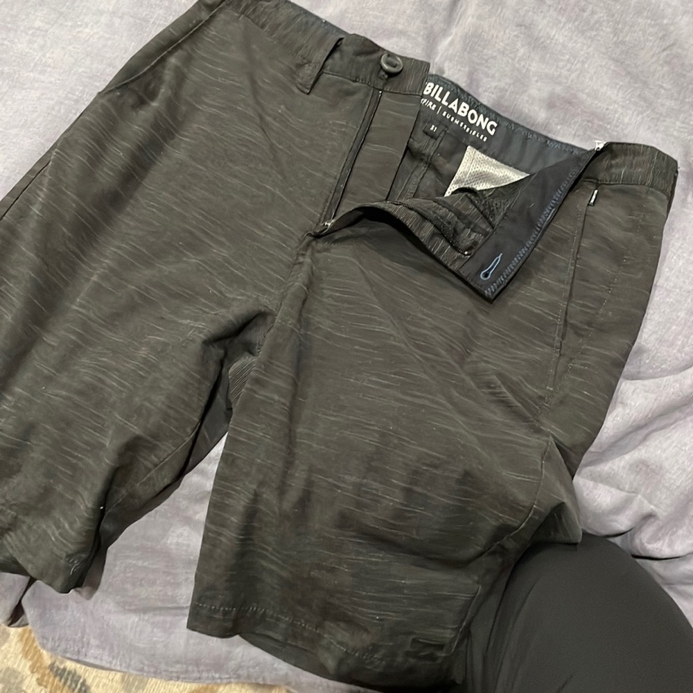 Billabong Board Shorts Size 31